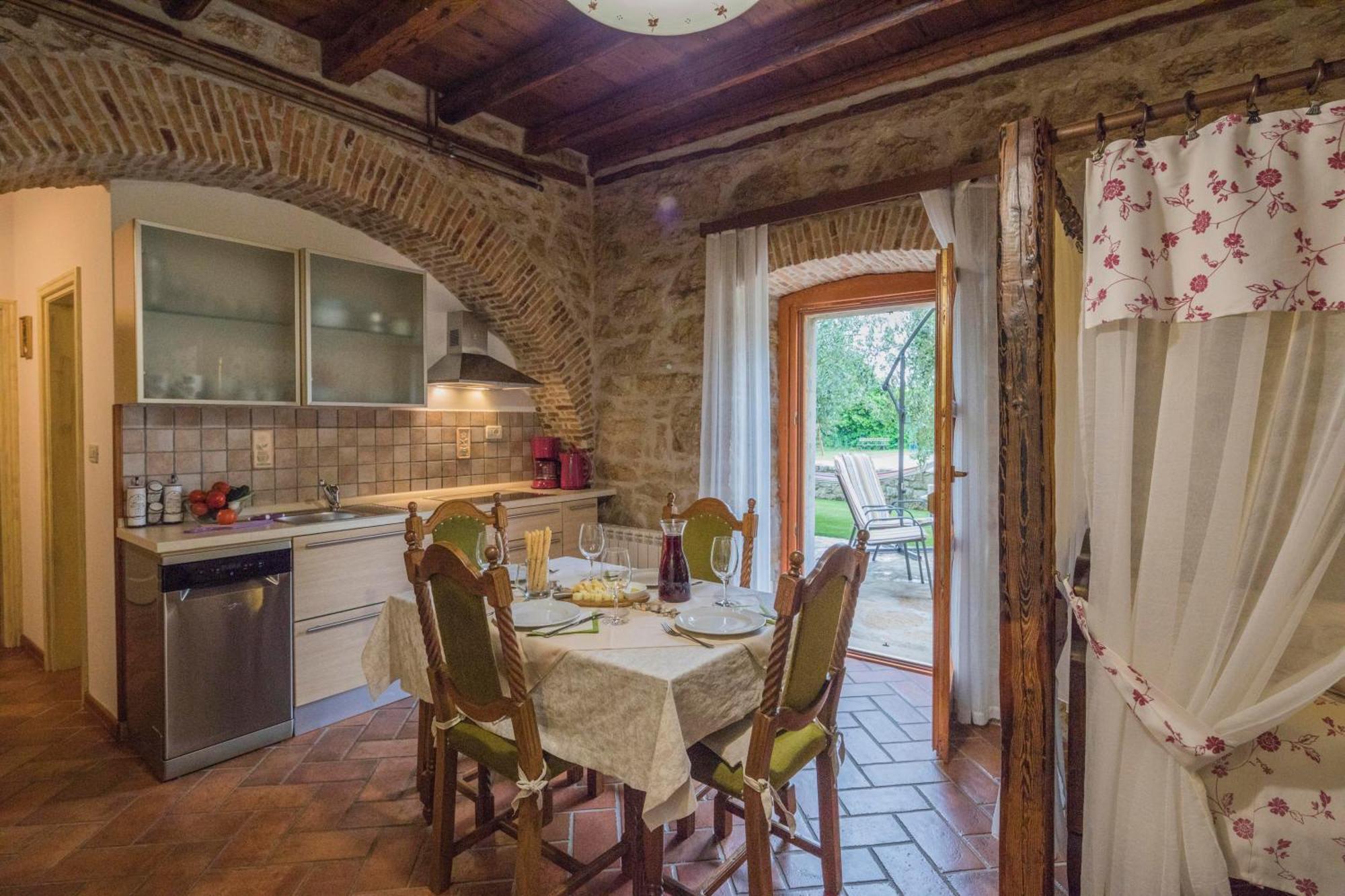Vižinada Rural Apartments Ritossa מראה חיצוני תמונה