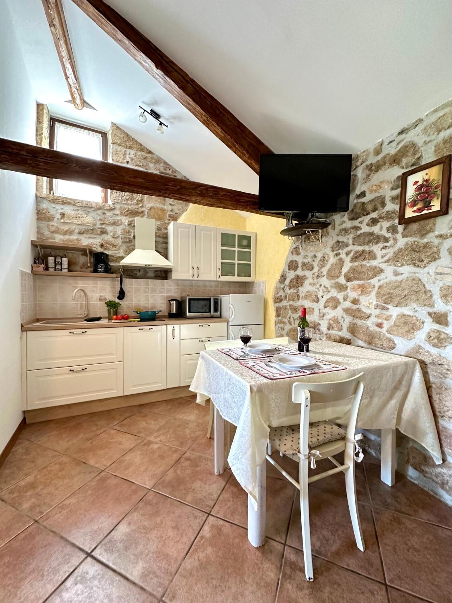 Vižinada Rural Apartments Ritossa מראה חיצוני תמונה